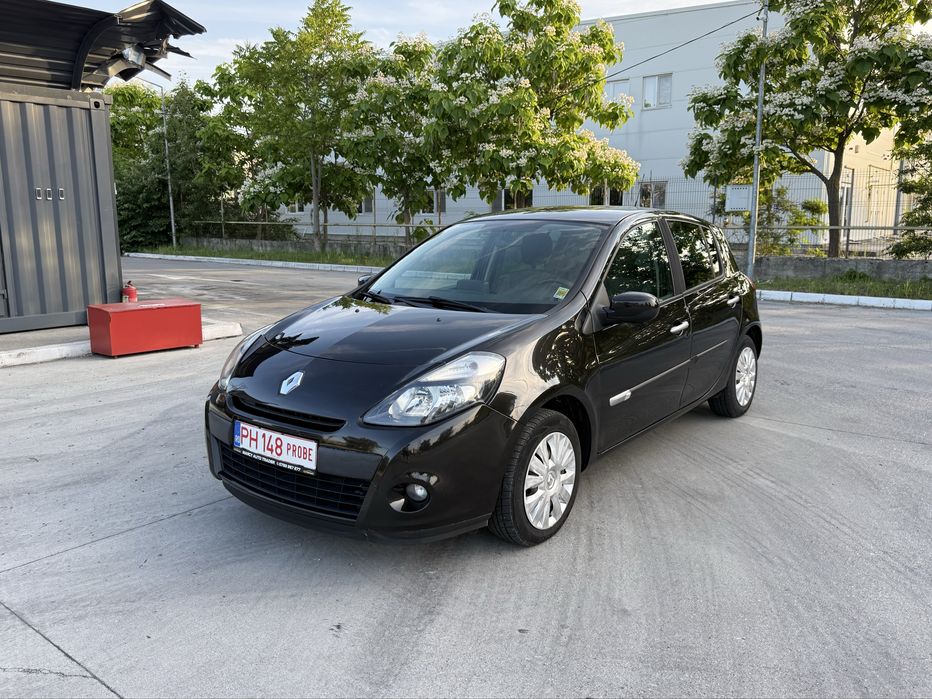 RENAULT Clio 2011