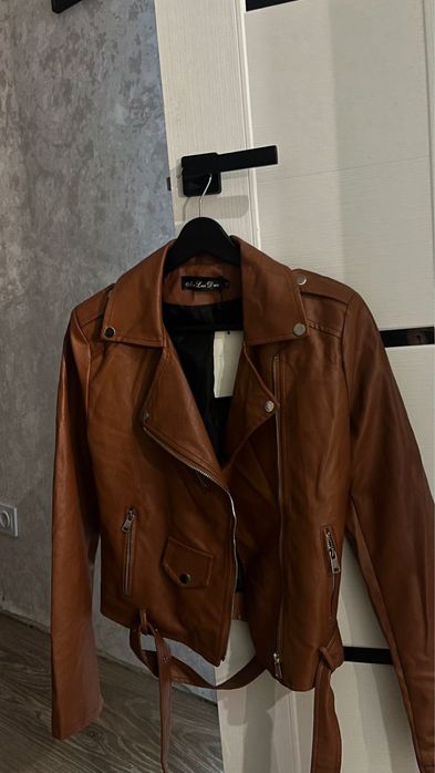 продаю коженки новые укороченные