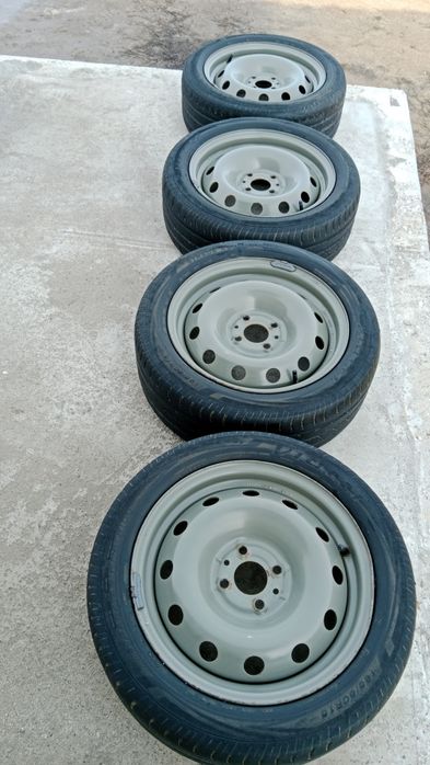 Продам евро диски с шинами 195/50 R15