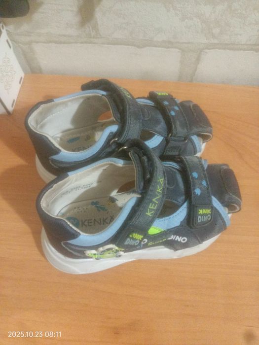 Продам сандали 3000