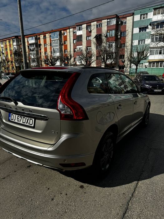Volvo XC60 D4 181cp