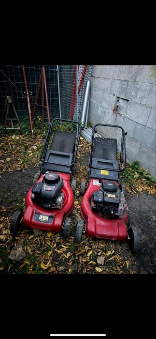 Masina de tuns iarba