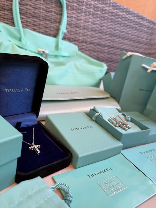Cercei Tiffany & Co.