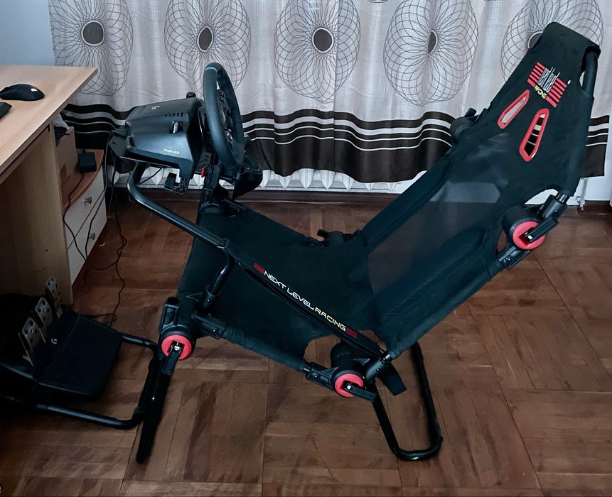 Next Level Racing F-GT Lite - гейминг стол за симрейсинг