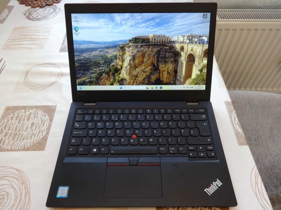 Лаптоп Lenovo ThinkPad L390 - 13.3" - i5-8265U 1.6GHz/8GB RAM/SSD256GB