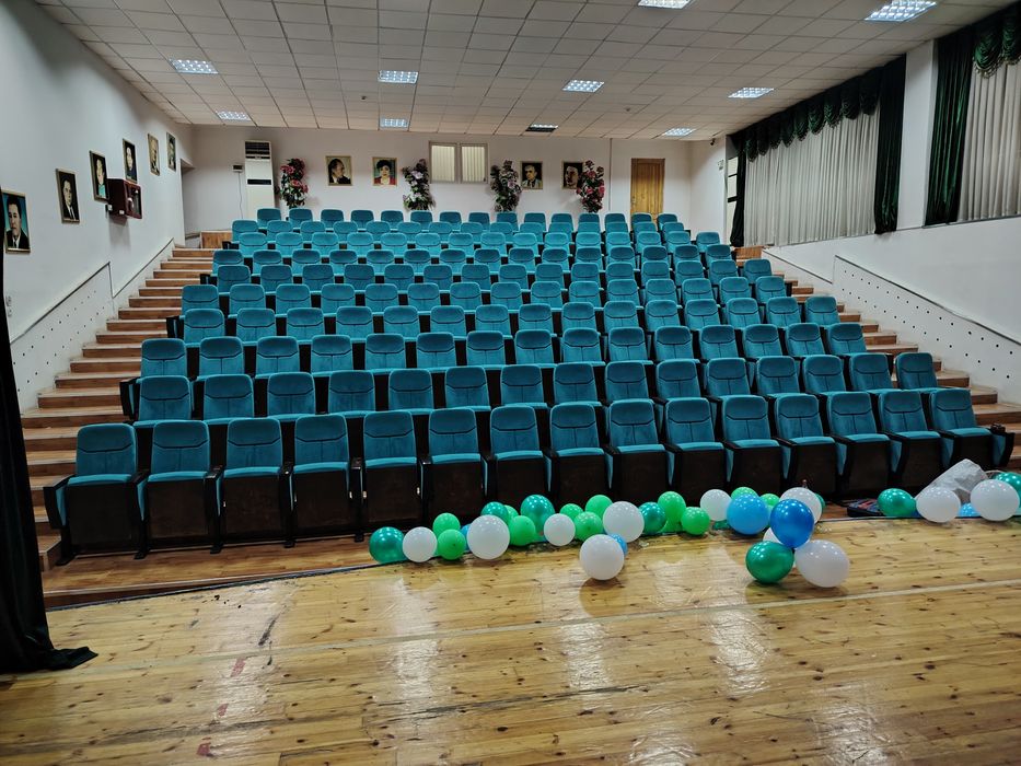 Teatralni kreslo sifatli va kafolatli