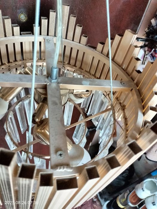 продам отличные люстры втренде данный момент