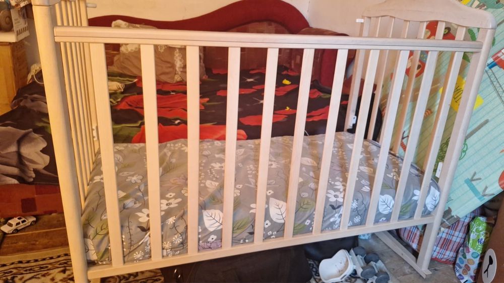 продам детскую кроватку