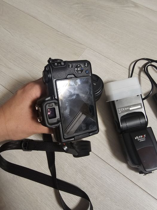 Vând aparat canon m50 mark II