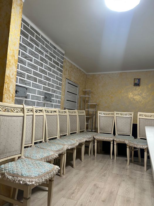 Стул для зала и кухни