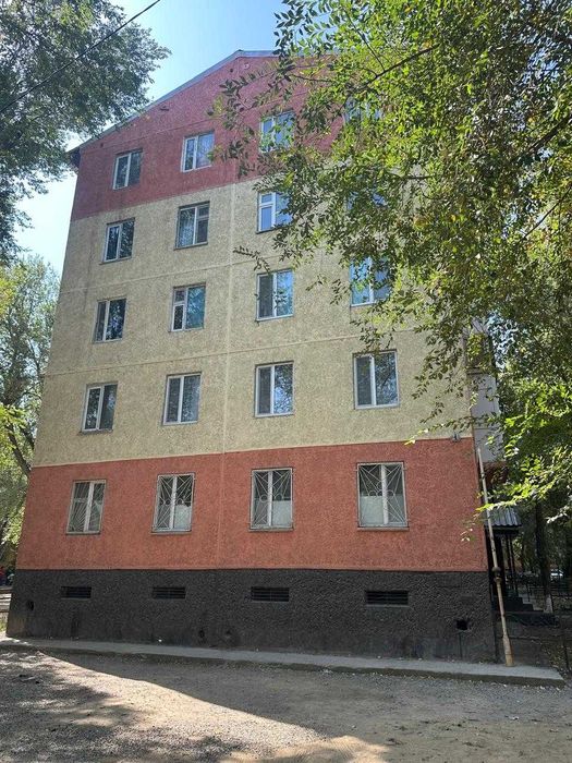 Продается двух комнатная квартира МКР-Н 11, ЖАНСАЯ, дом 21.