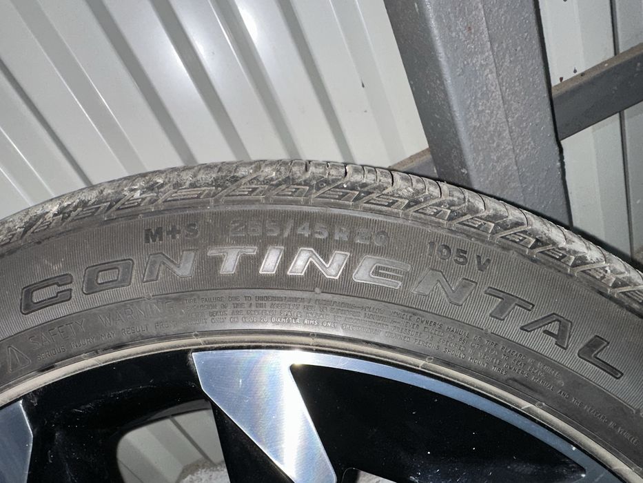 Диск с шинами Continental