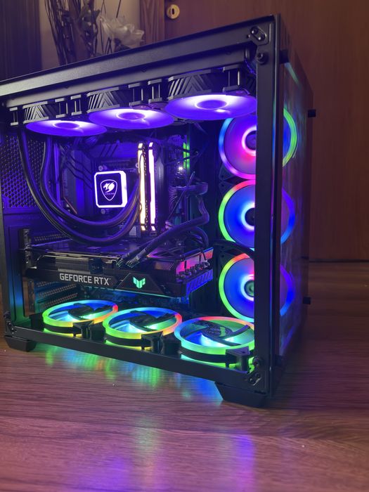 Геймърски компютър/ I9 10900K/Водно/32GB/RTX 3090 24GB/2TB SSD