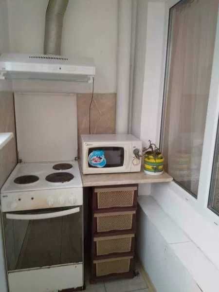 Дава се под наем Двустаен апартамент в Бургас, Славейков - 50 кв.м за 150 € - Снимка #2