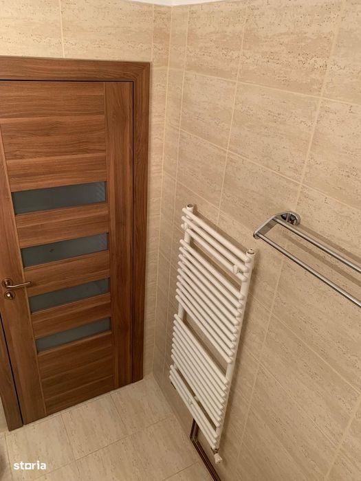Apartament cu 1 camera etaj 1 din 3,  boxa si parcare, Gruia
