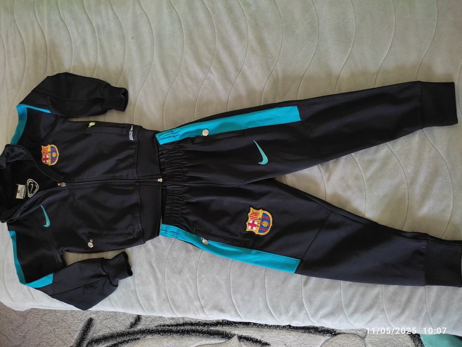 Оригинален спортен екип на Nike