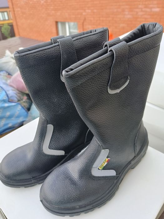 Опрыскиватель, спец обувь, рукавицы