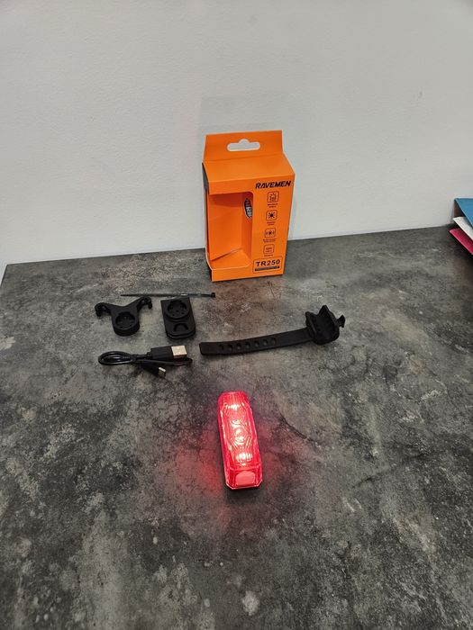 Lampa spate / stop bicicletă Ravemen TR250