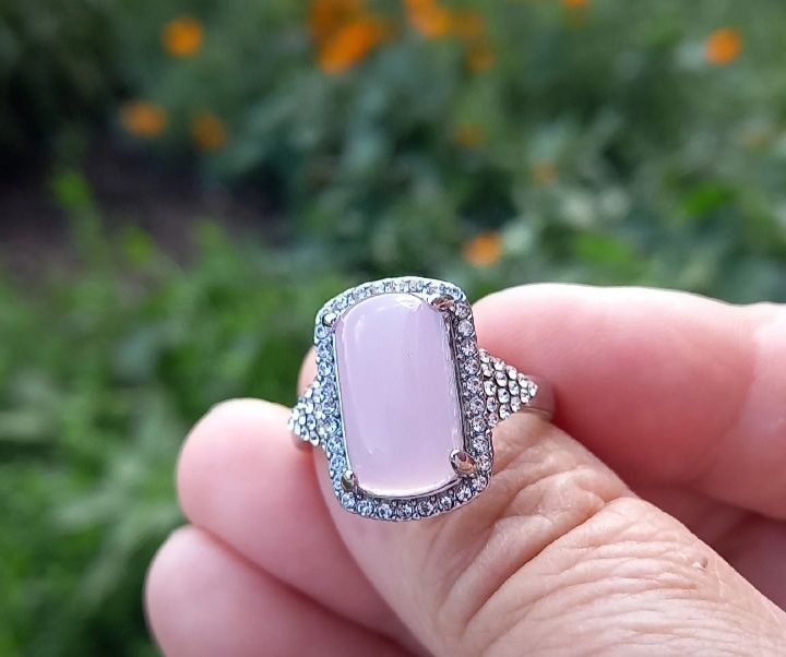 Кольцо лавандово-фиолетового цвета