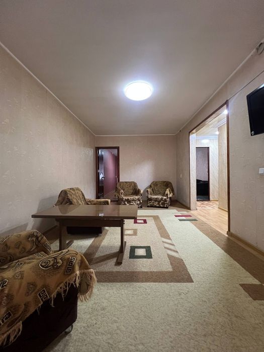 Жихозлари билан 3 хонали 4 хонага мосласа булади