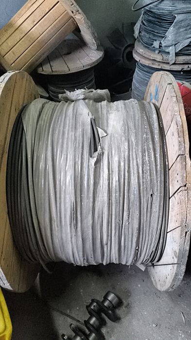 Кабель 4 фаза, продается