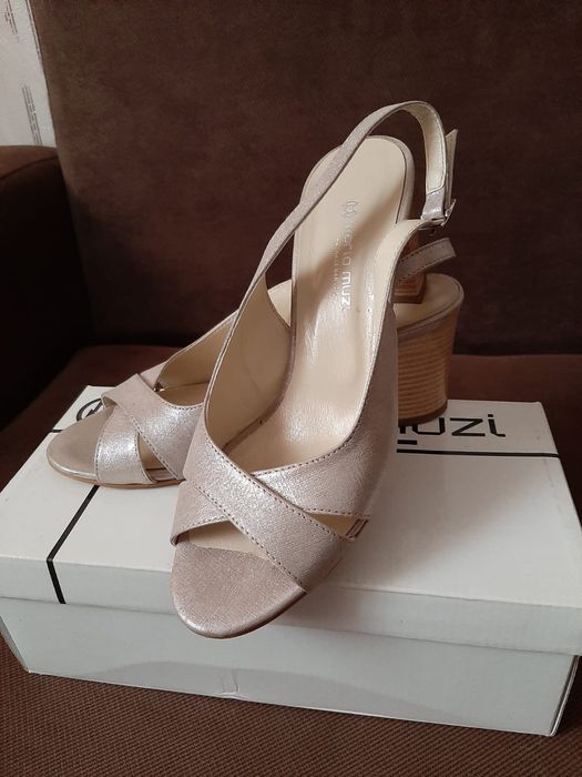 Продам обувь 38 размер