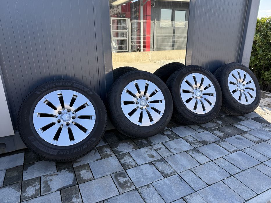 C205 mercedes 2017г Оригинални 205*60*16 Mischelin 350€