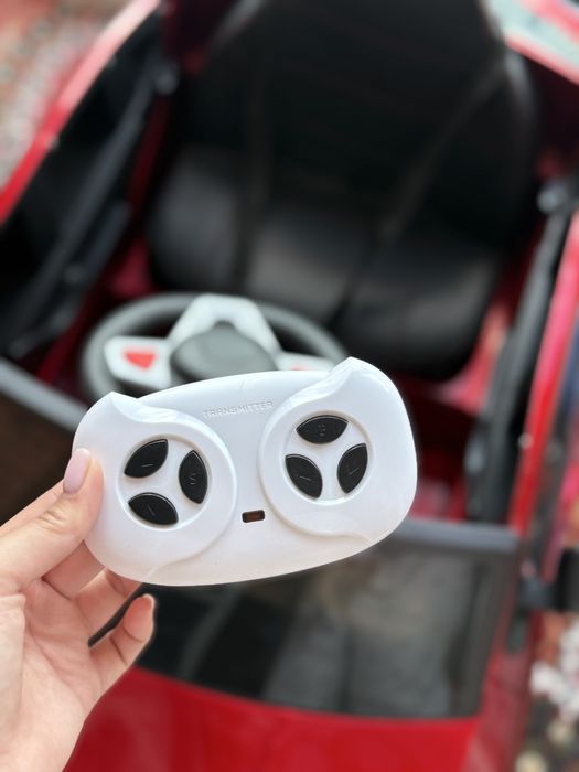 Детский электромобиль