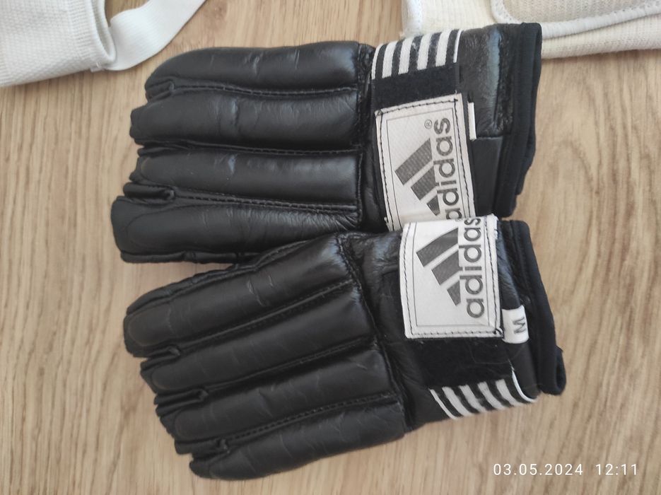 Продам перчатки, наколенники, защита паха