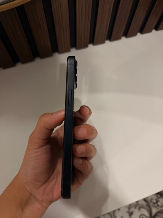 Продам айфон 13 128gb