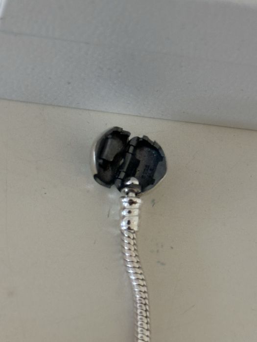 Bratara Pandora cu charmuri