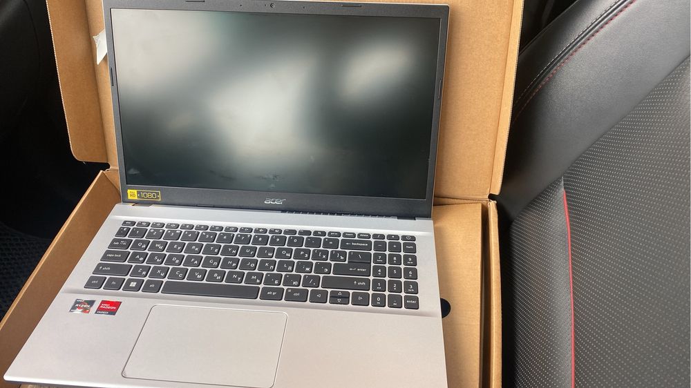 ACER Ноутбук почти новый