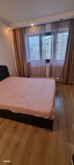 Apartament 3 camere decomandat zona Casa de Cultură