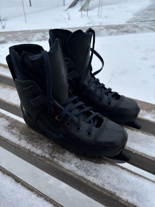 Продам коньки.