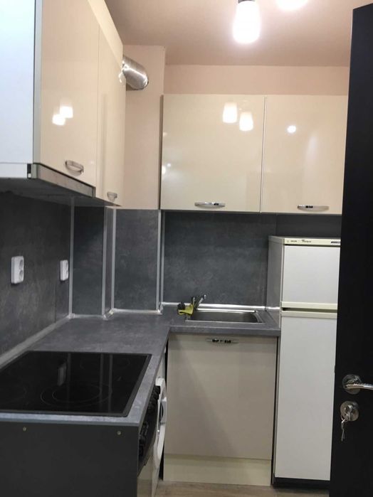 Дава се под наем Едностаен апартамент в Пловдив, Южен - 42 кв.м за 234.09 € - Снимка #2