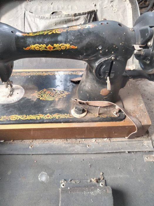 Продам швейная машина