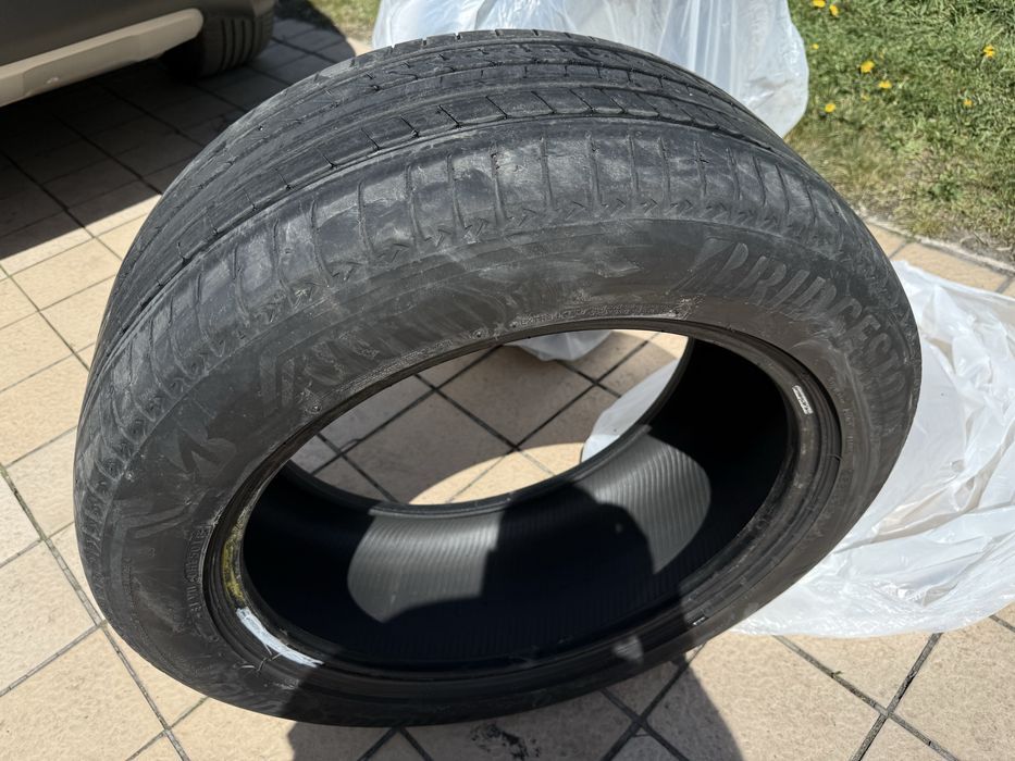 Продам резину BRIDGESTONE 255/50/R19