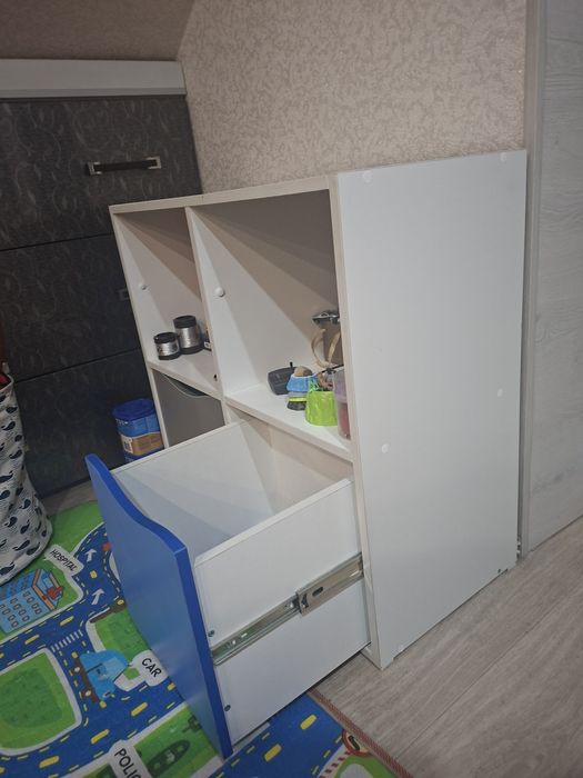 Детский стеллаж...