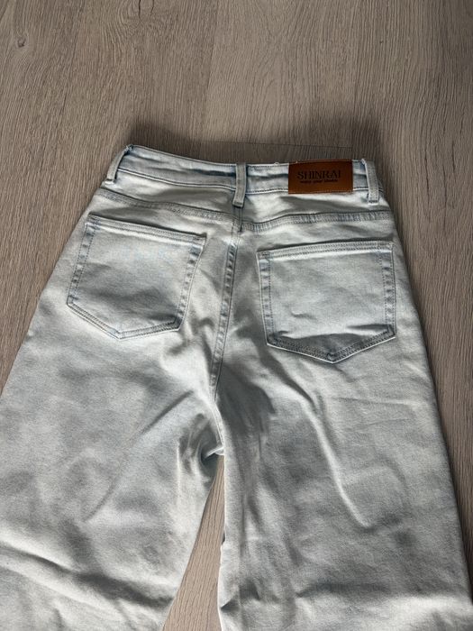 Продам джинсы за 6000. Размер 42-44