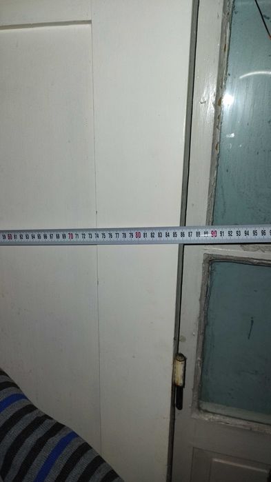 Масивни врати без каса 40лв/бр