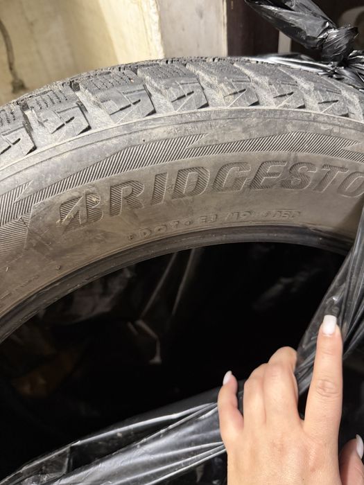 Шины бриджстоун липучка