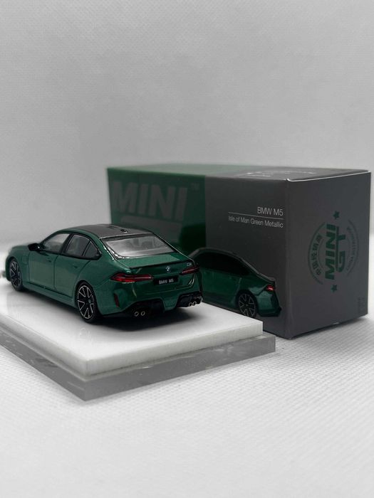 MINIGT | Хотвилс машинка | BMW M5 G90