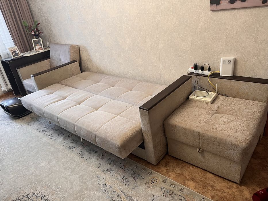 Продам диван, кресло и пуфик