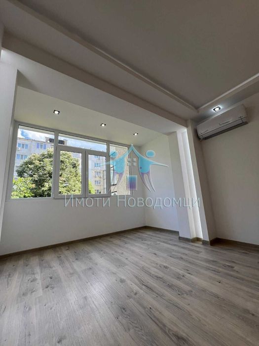 Продава се Двустаен апартамент в Шумен, Пазара - 60 кв.м за 1573 €/кв.м - Снимка #5