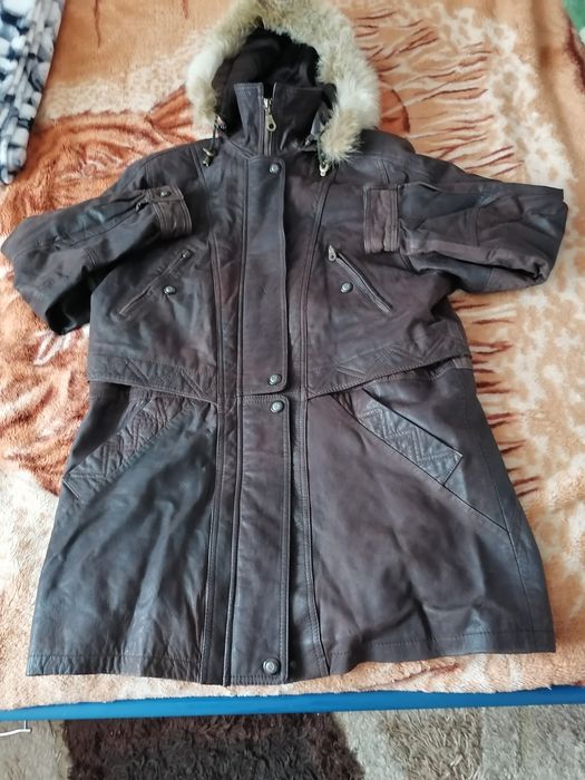 Haină de piele (mărimea XL)