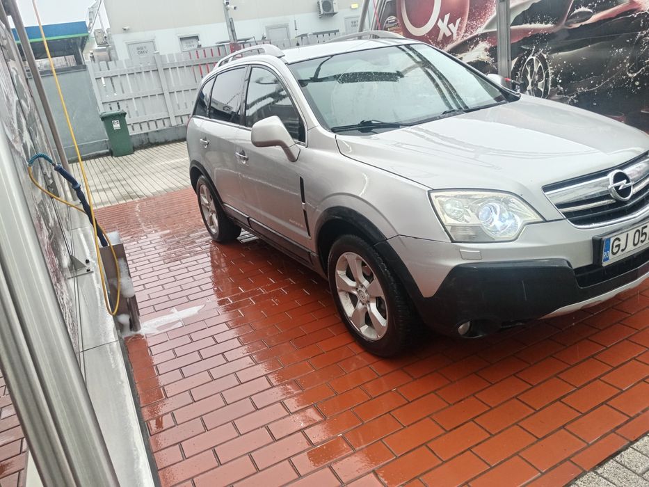 Vând Opel antara 2.0