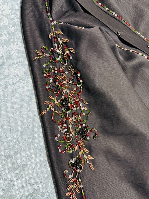 Абайка с камнями