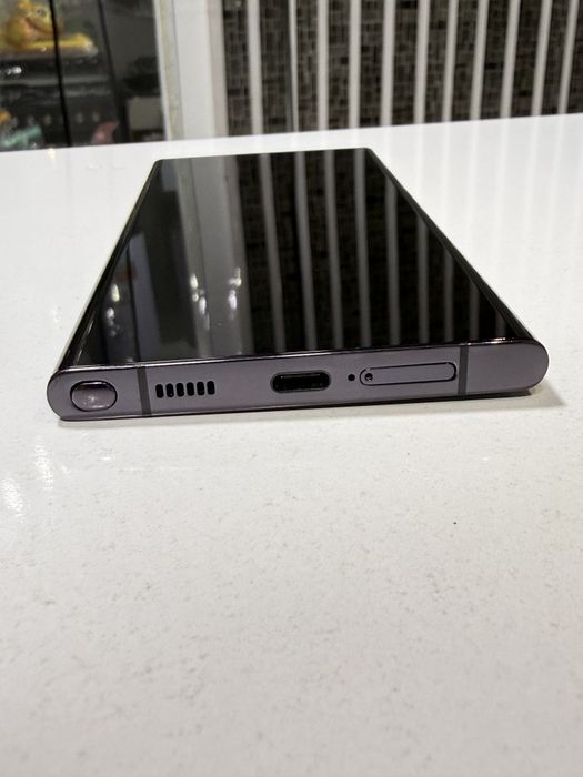 Samsung galaxy S22 Ultra zor holatda srochno 350$