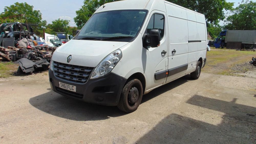 Dezmembrez renault master 2.3 euro 5 cutie manuala