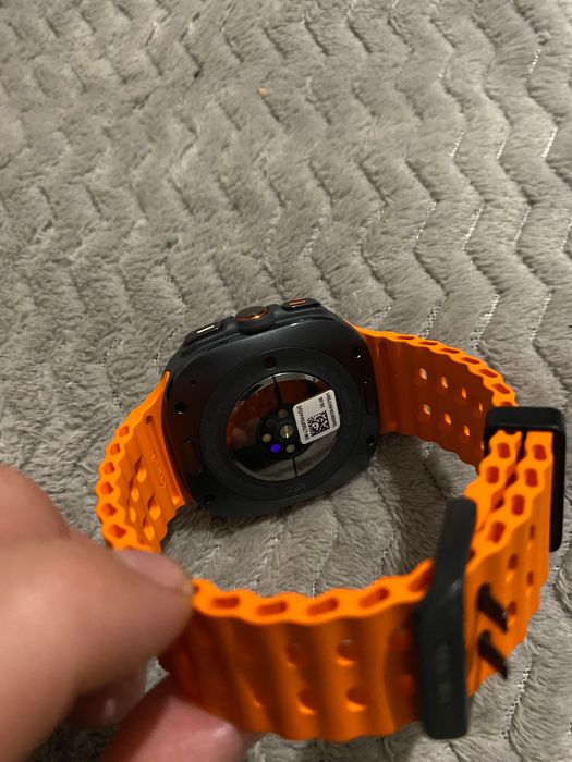 Смарт часовник чисто нов